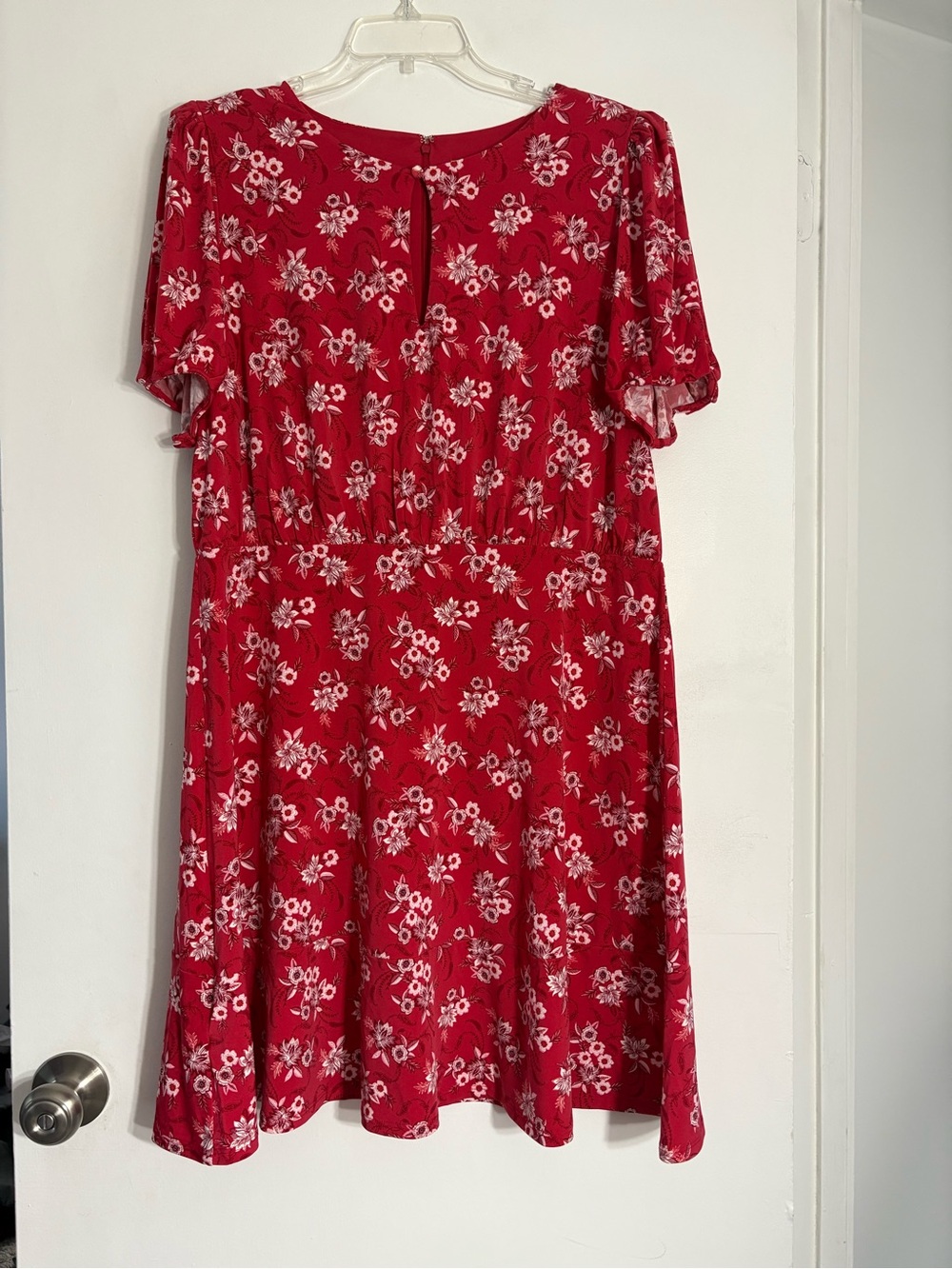 LOFT Red Floral short sleeve midi Dress  size 14 feminine preppy classic
